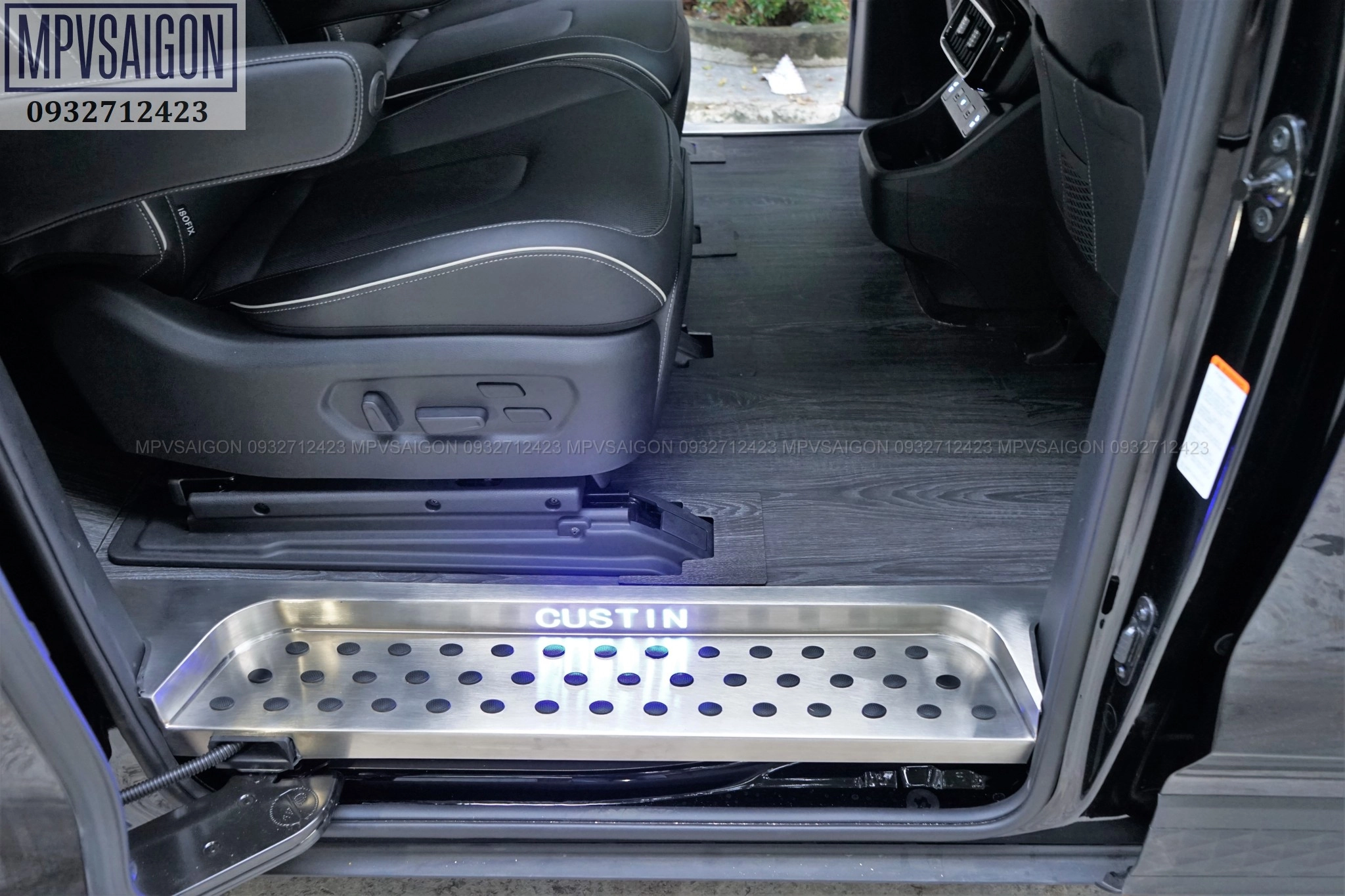 Sàn SPC giả gỗ sang trọng Hyundai Custin