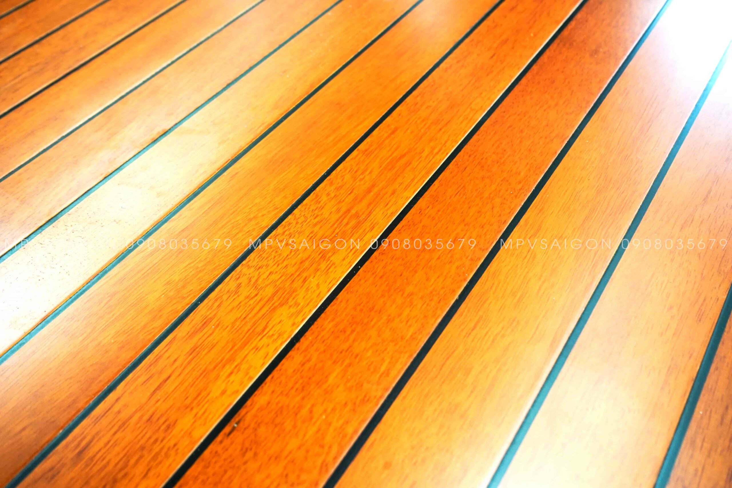 Sàn gỗ tự nhiên Hyundai Custin mẫu mới nhất 2025 tại MPVSAIGON