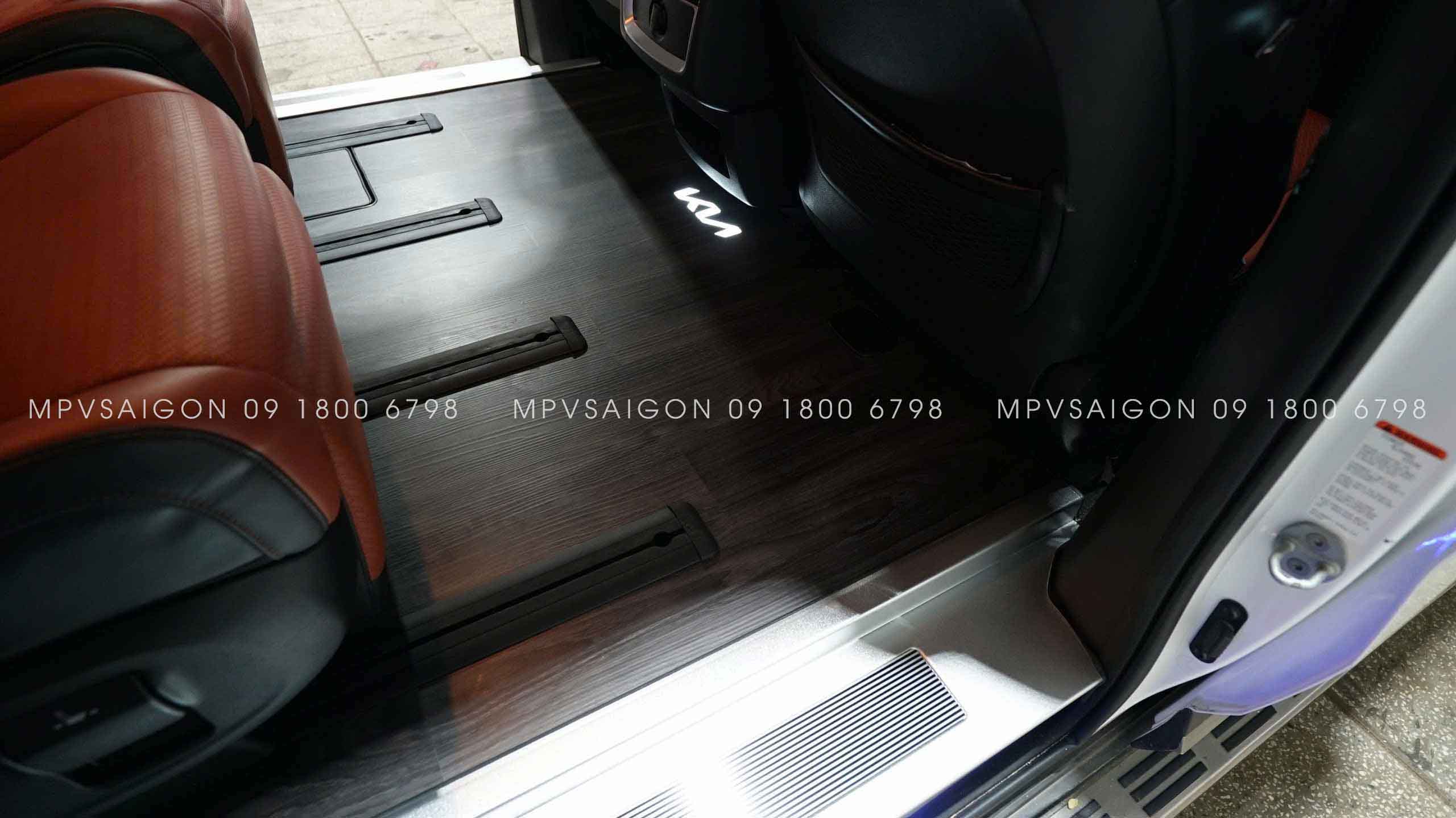 Sàn nhựa vân gỗ Kia Carnival 2024 2025: Báo giá và bảng màu chi tiết nhất