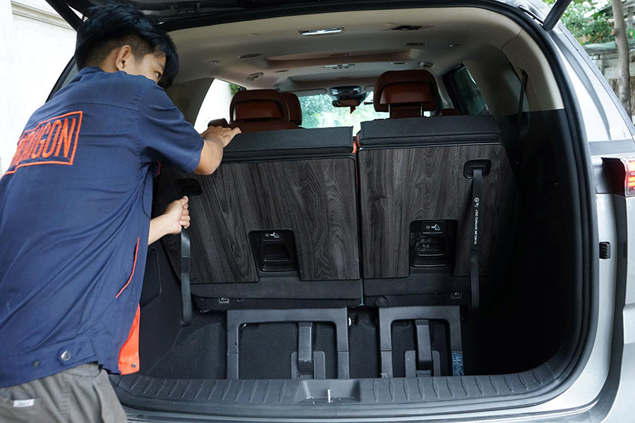 Sàn nhựa vân gỗ Kia Carnival 2024 2025: Báo giá và bảng màu chi tiết nhất