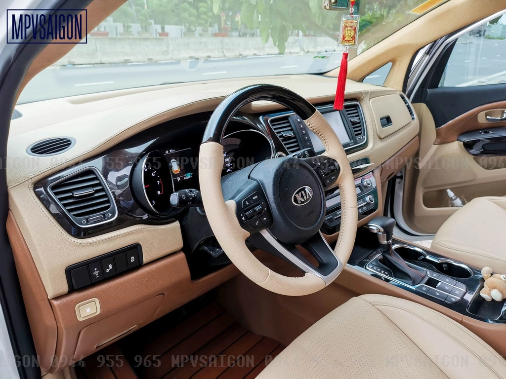 Nội thất SEDONA độ nâng cấp Limousine VIP