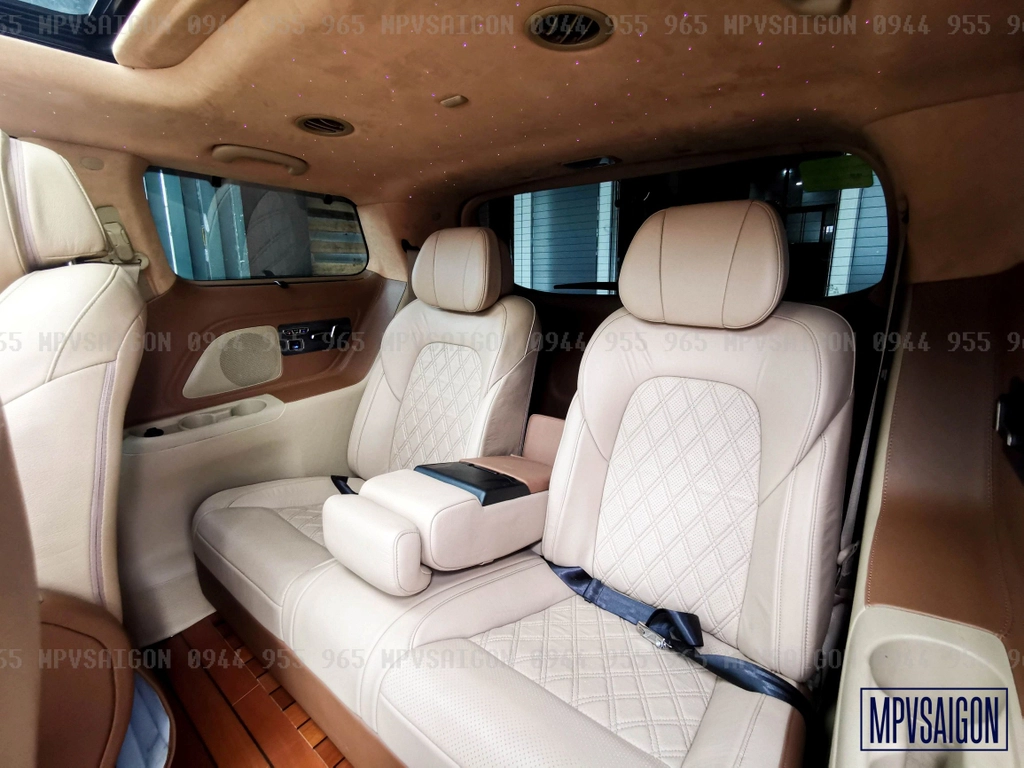 Nội thất SEDONA độ nâng cấp Limousine VIP