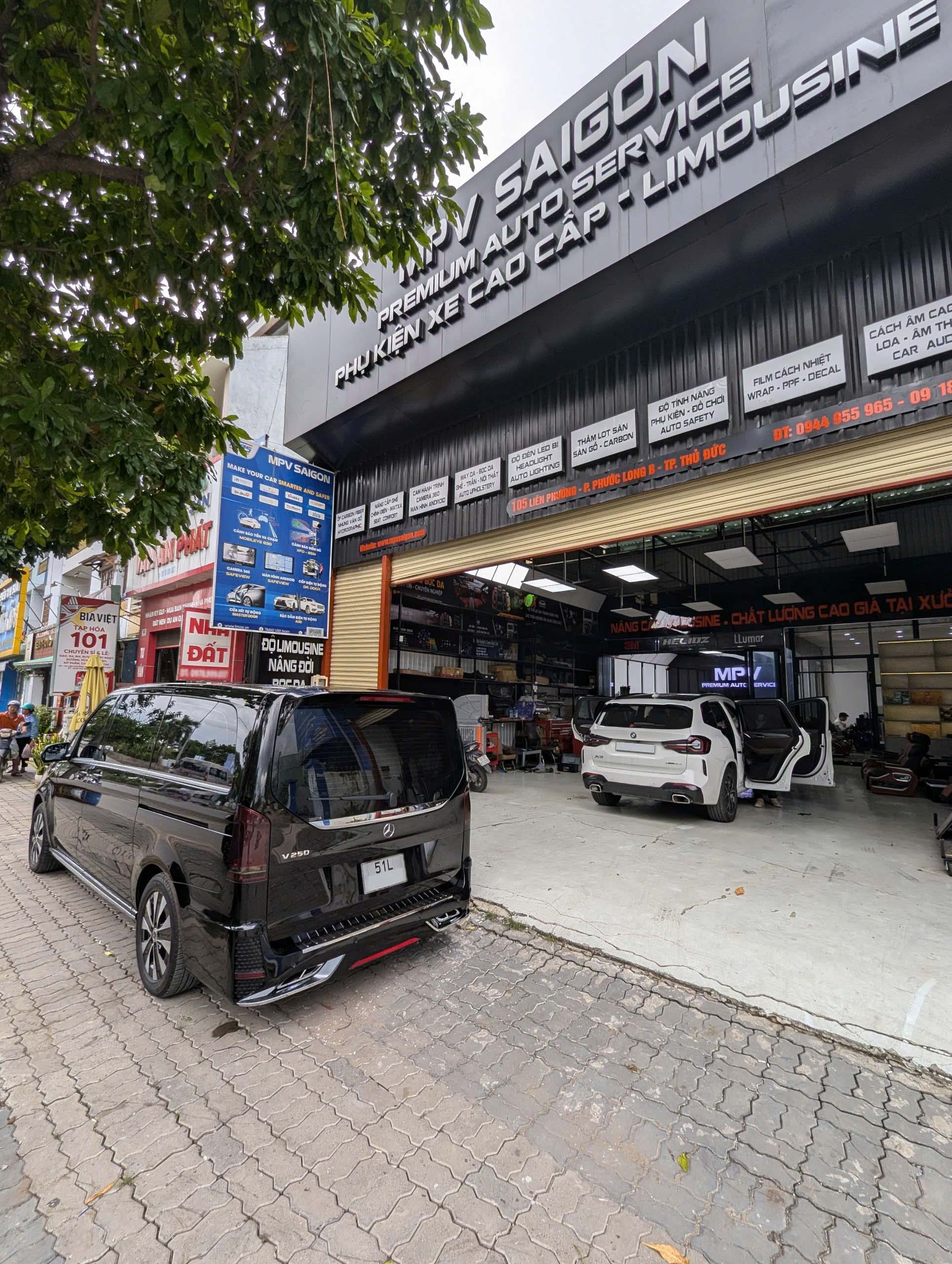 BẢNG MẪU SÀN XE FORD TRANSIT 2025 TẠI MPVSAIGON