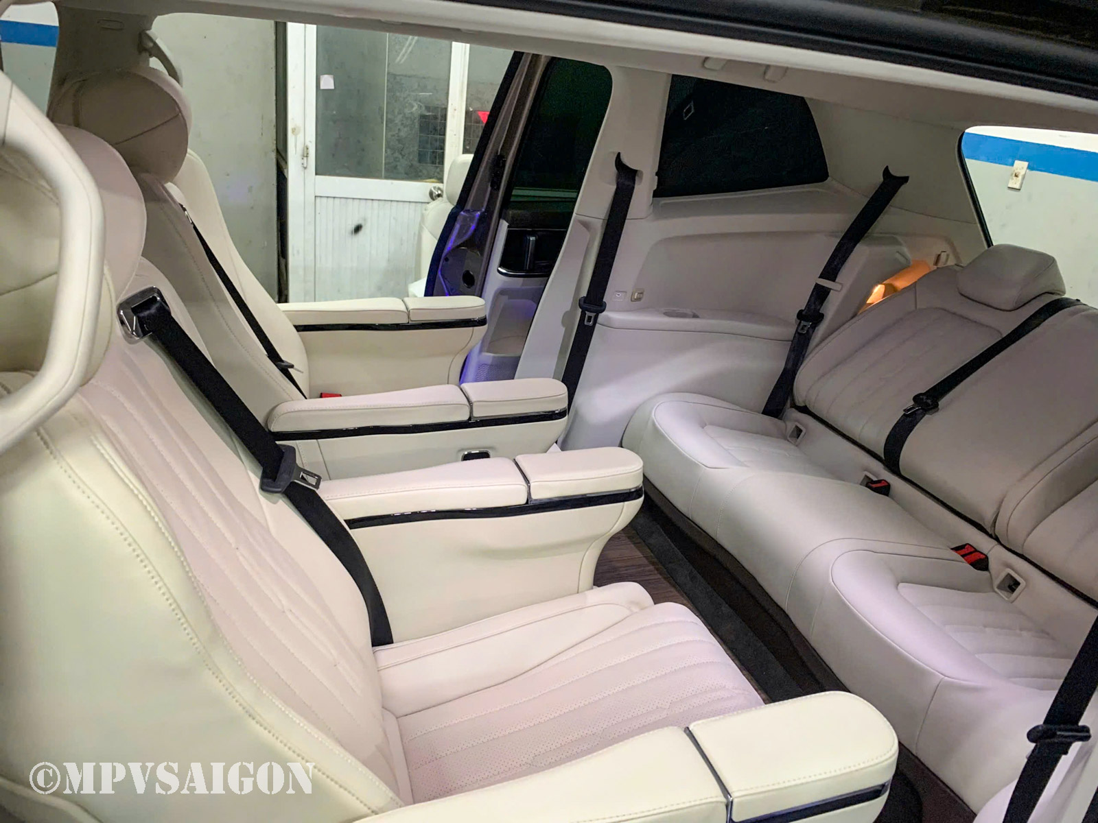 Ghế Limousine Volkswagen Viloran: kinh nghiệm và phương án độ từ chuyên gia