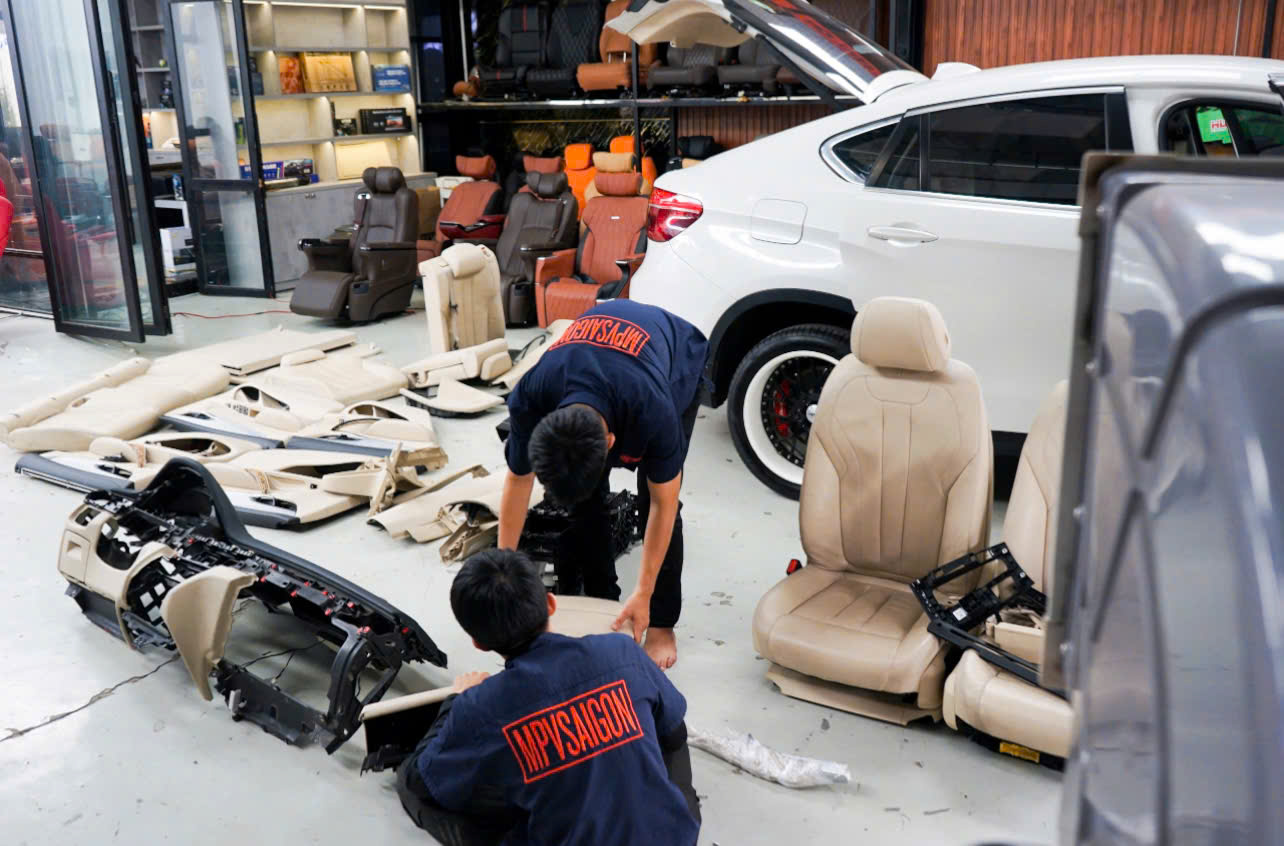 BỌC DA & ĐỔI MÀU NỘI THẤT MAZDA TẠI MPVSAIGON